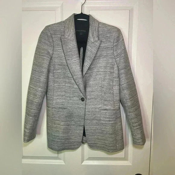 Banana Republic One Button Wool & Spandex Boucle Gray Blazer - Picture 1 of 10